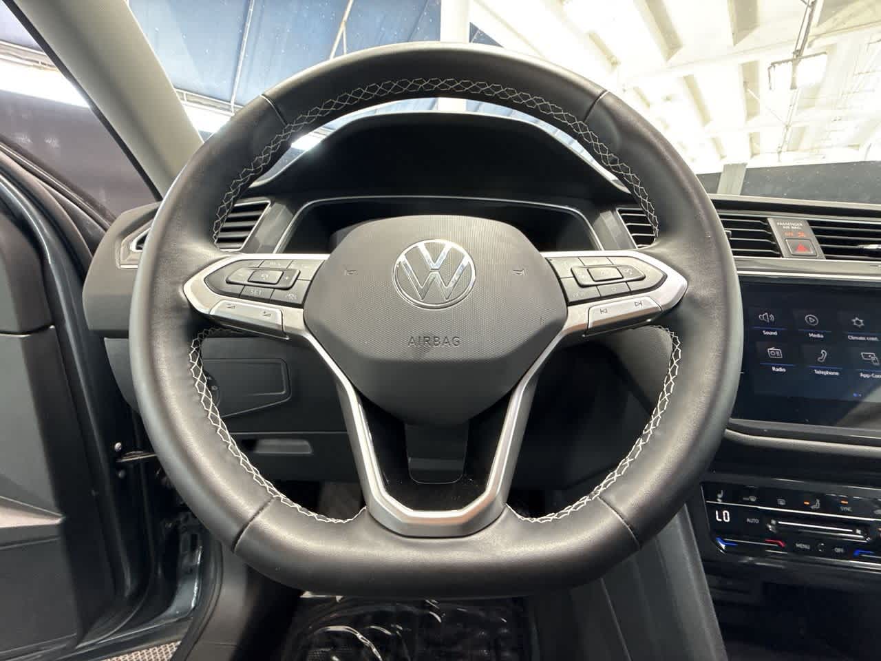 Thumbnail: 2024 Volkswagen Tiguan - 15