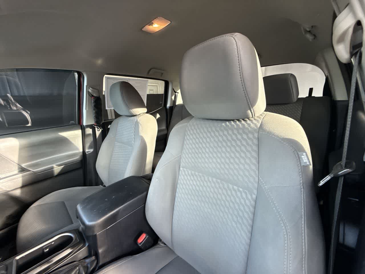 Thumbnail: 2022 Toyota Tacoma - 14