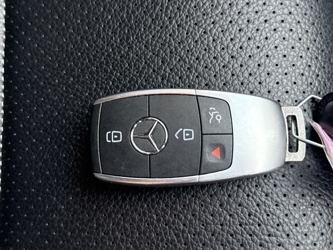 Thumbnail: 2020 Mercedes-Benz C-Class - 28