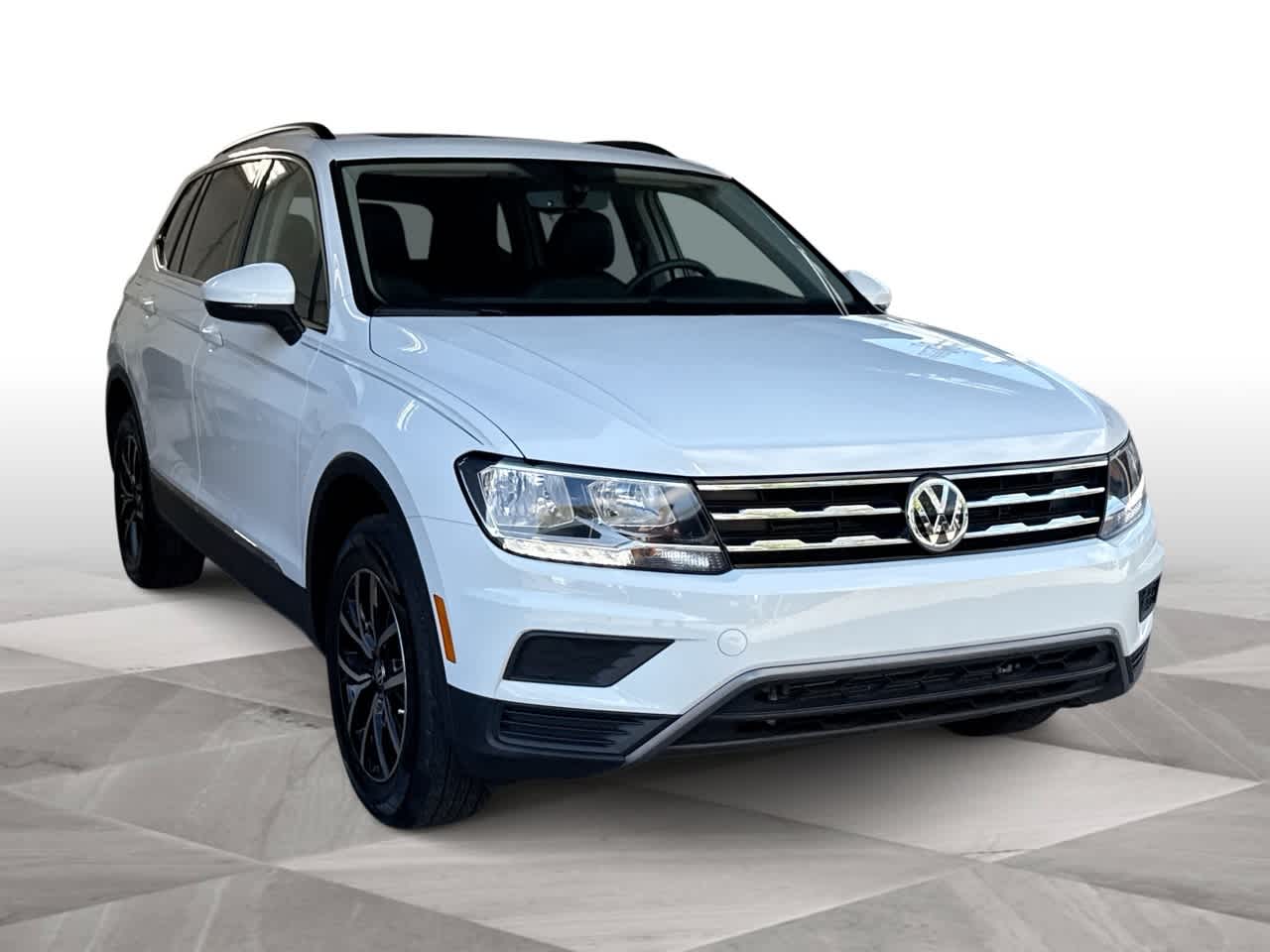 Thumbnail: 2021 Volkswagen Tiguan - 2