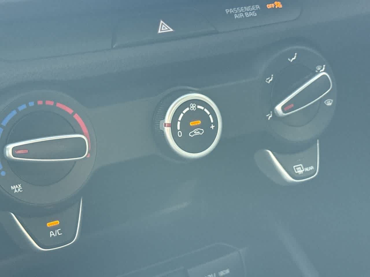 Thumbnail: 2023 Kia Rio - 20