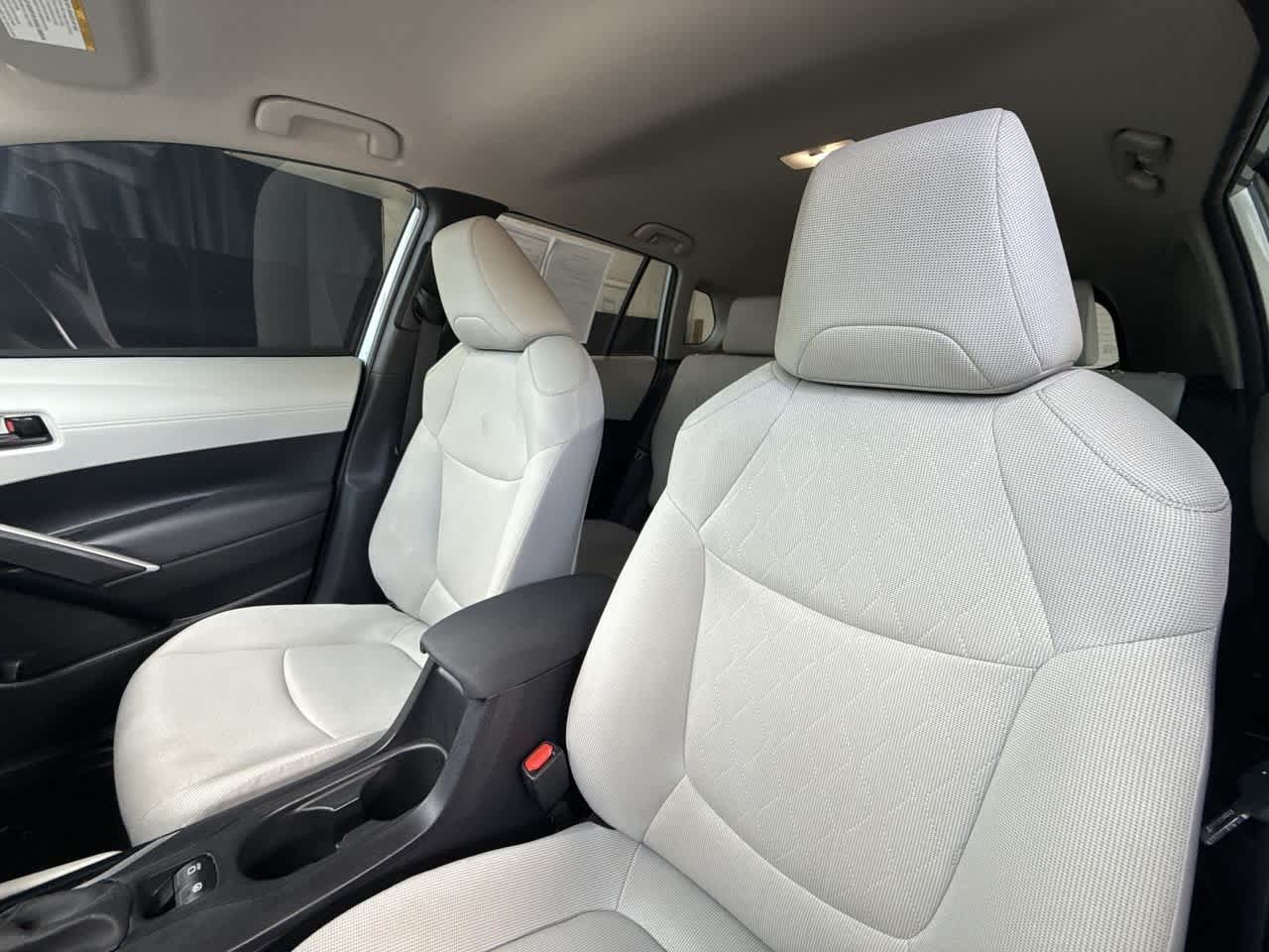 Thumbnail: 2022 Toyota Corolla Cross - 14