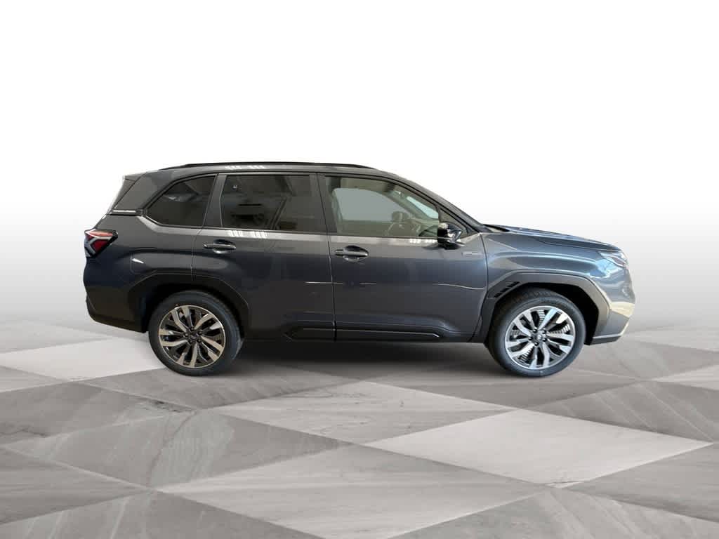 2025 Subaru Forester Touring 9