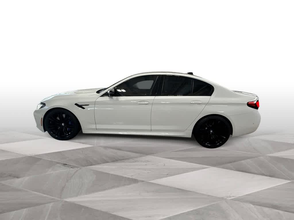 Thumbnail: 2022 BMW M5 - 5