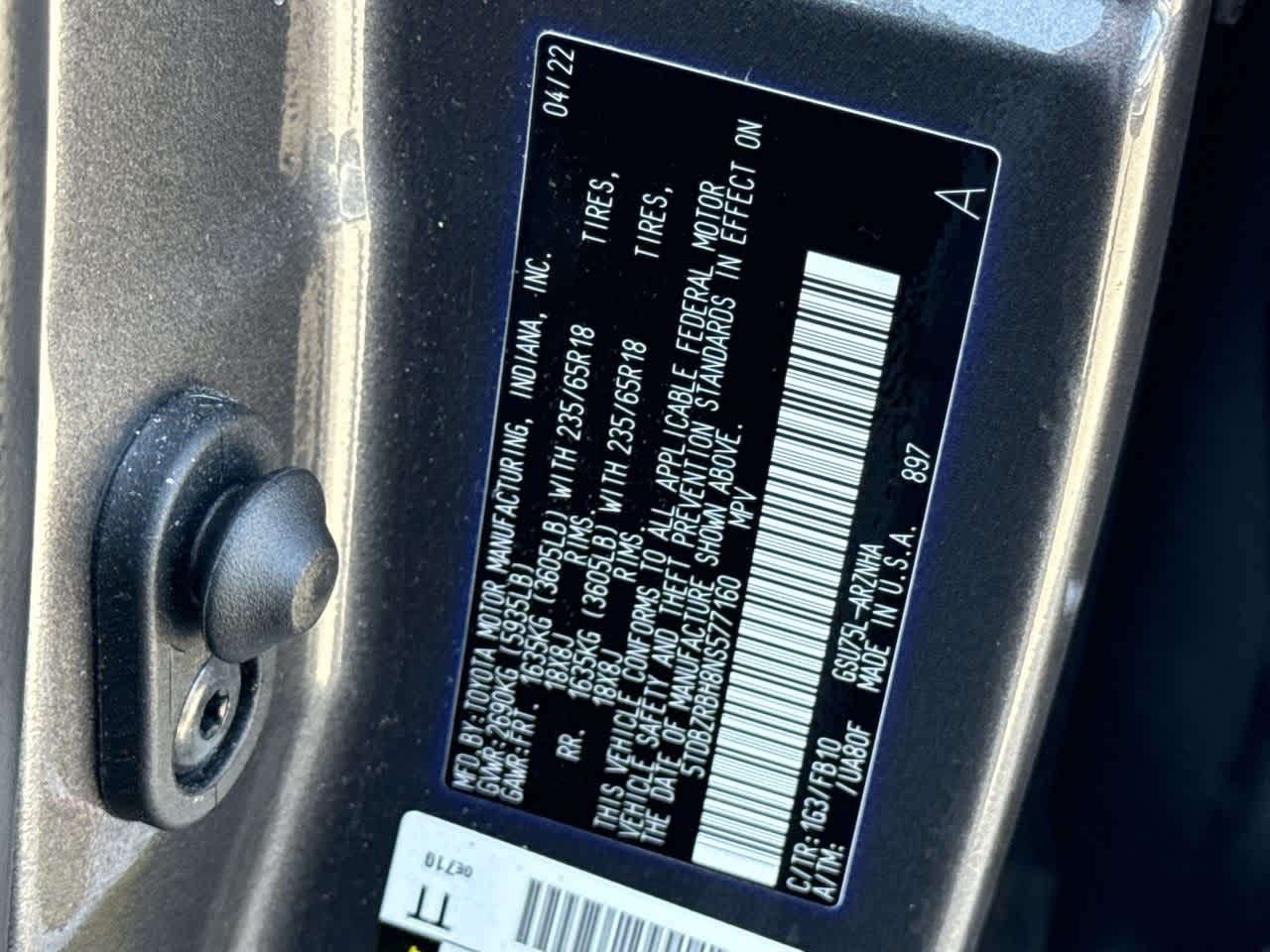 2022 Toyota Highlander LE 29