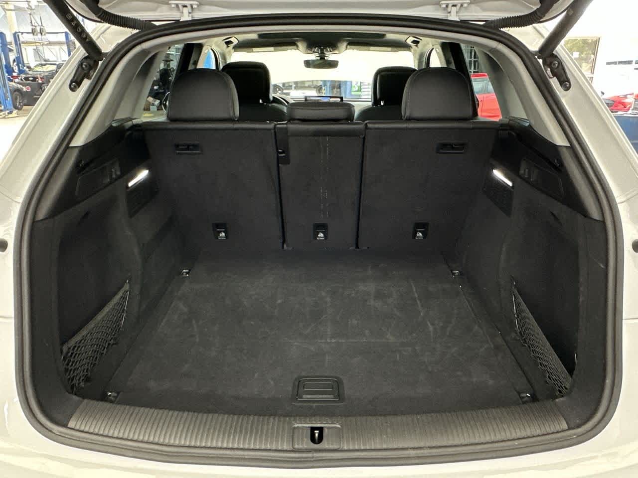 Thumbnail: 2024 Audi Q5 - 25