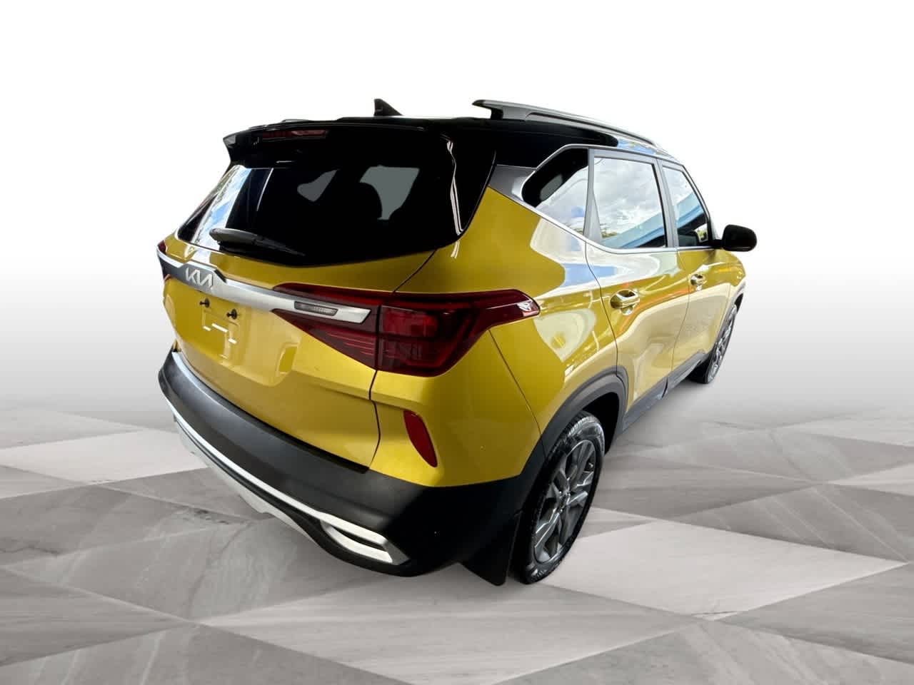 Thumbnail: 2023 Kia Seltos - 8