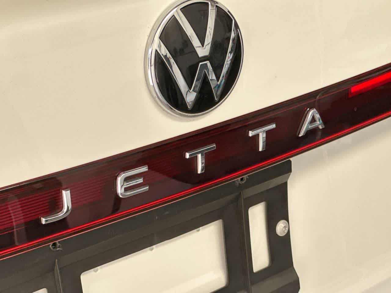 Thumbnail: 2025 Volkswagen Jetta - 10