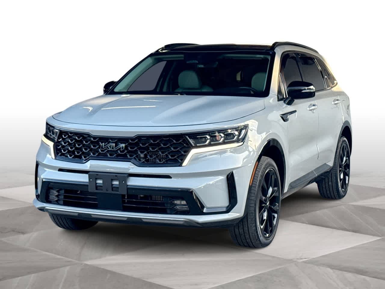 Thumbnail: 2023 Kia Sorento - 4