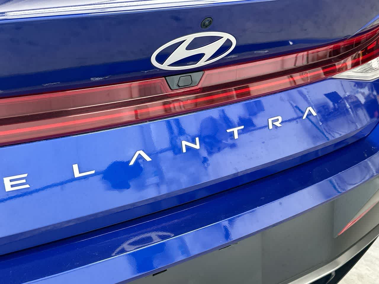 Thumbnail: 2025 Hyundai Elantra - 10
