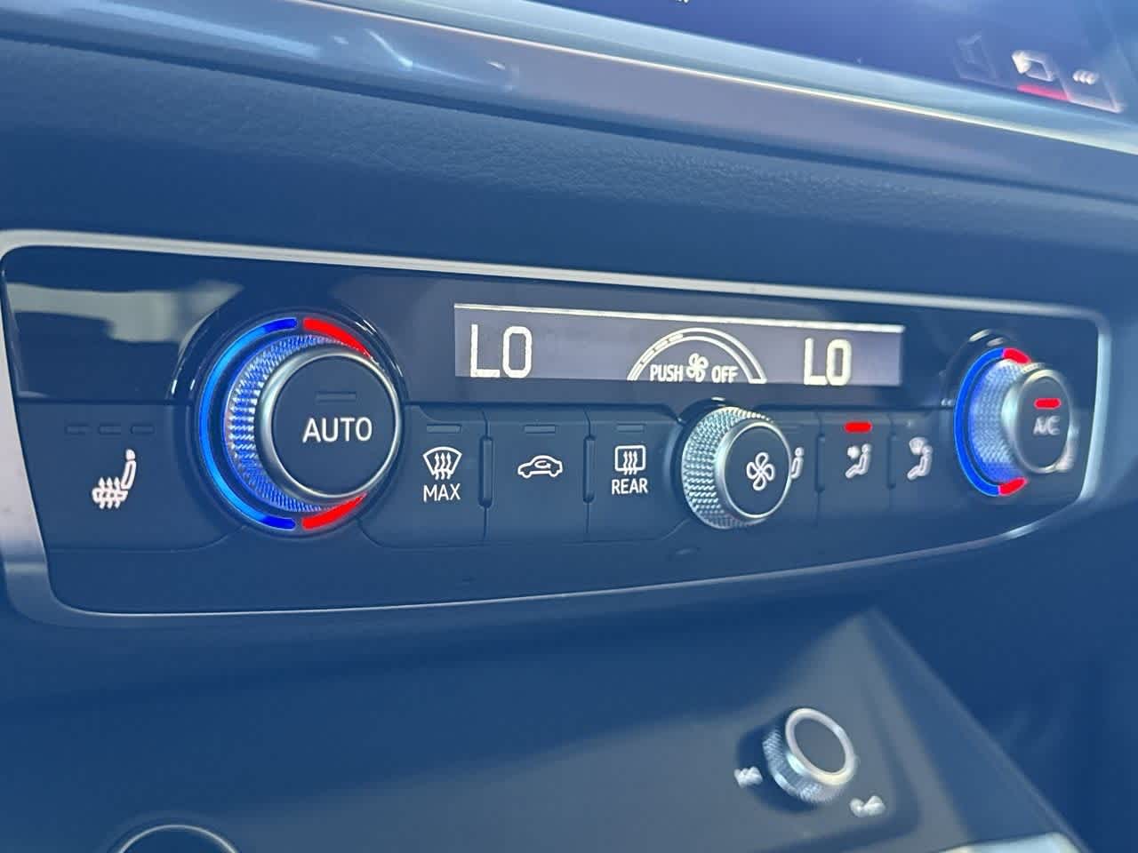 Thumbnail: 2024 Audi Q3 - 20