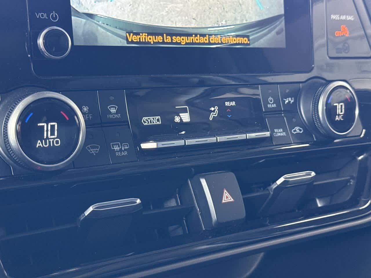 Thumbnail: 2023 Toyota Highlander - 19