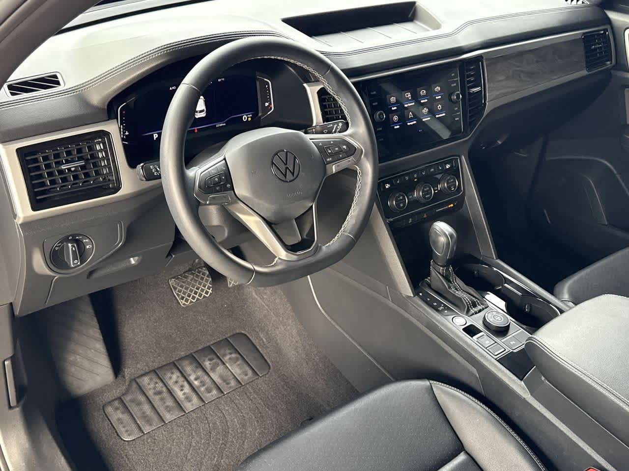 Thumbnail: 2023 Volkswagen Atlas - 13