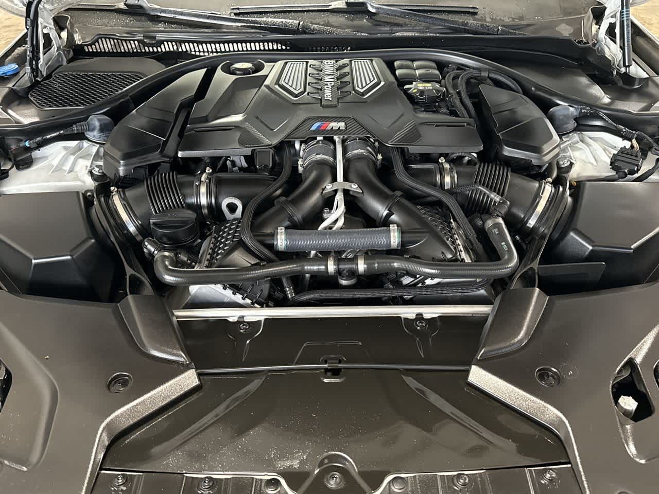 Thumbnail: 2022 BMW M5 - 12