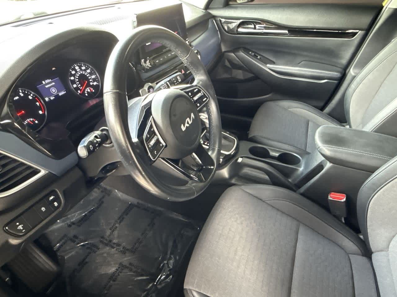 Thumbnail: 2023 Kia Seltos - 13