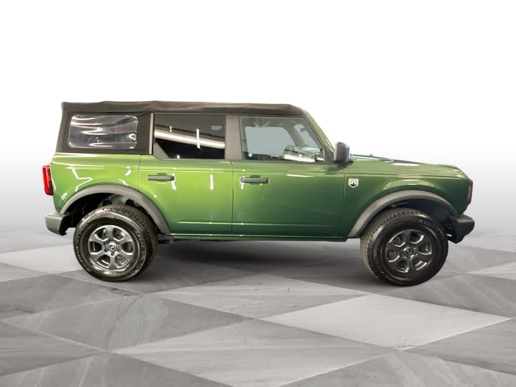 Thumbnail: 2022 Ford Bronco - 9
