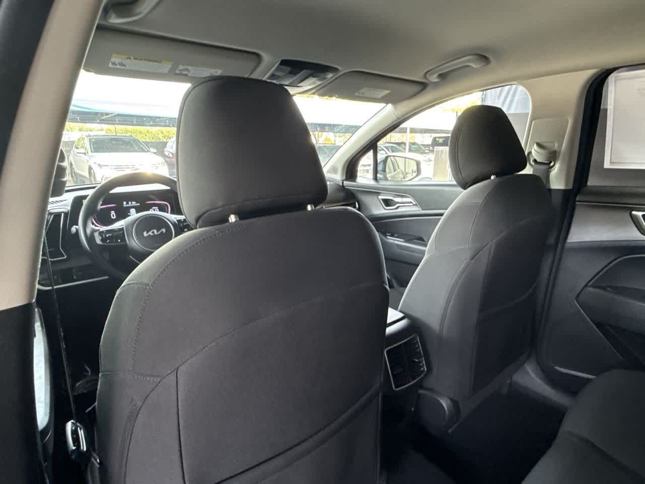 Thumbnail: 2023 Kia Sportage - 23