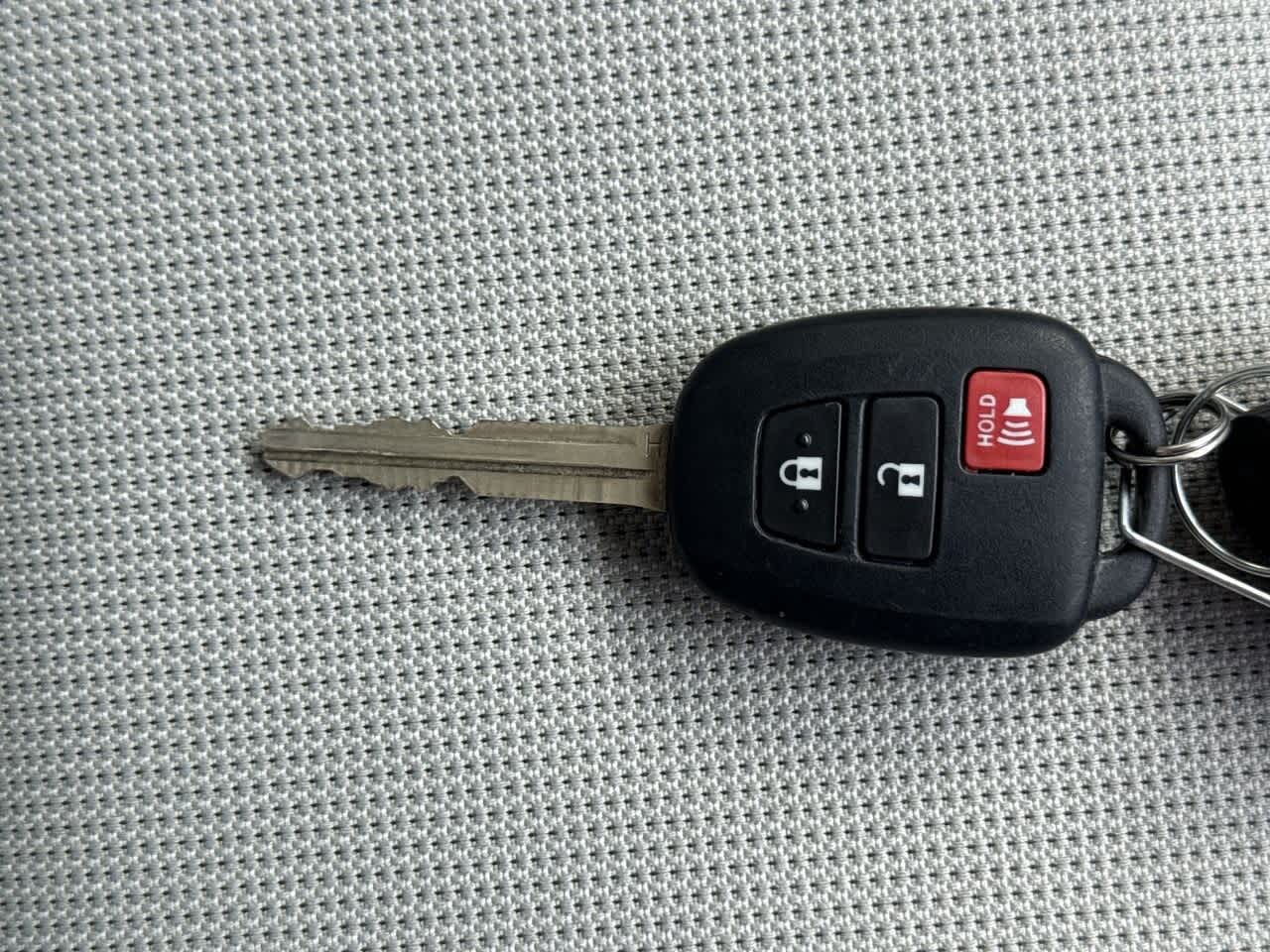 Thumbnail: 2022 Toyota Corolla Cross - 28