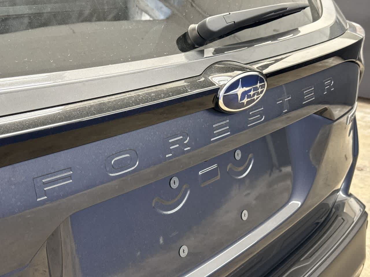2025 Subaru Forester Touring 10