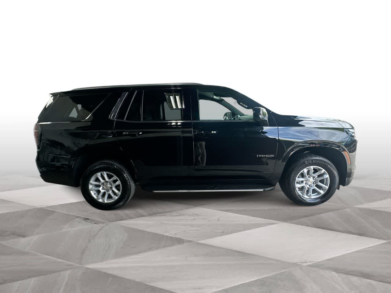 Thumbnail: 2025 Chevrolet Tahoe - 9