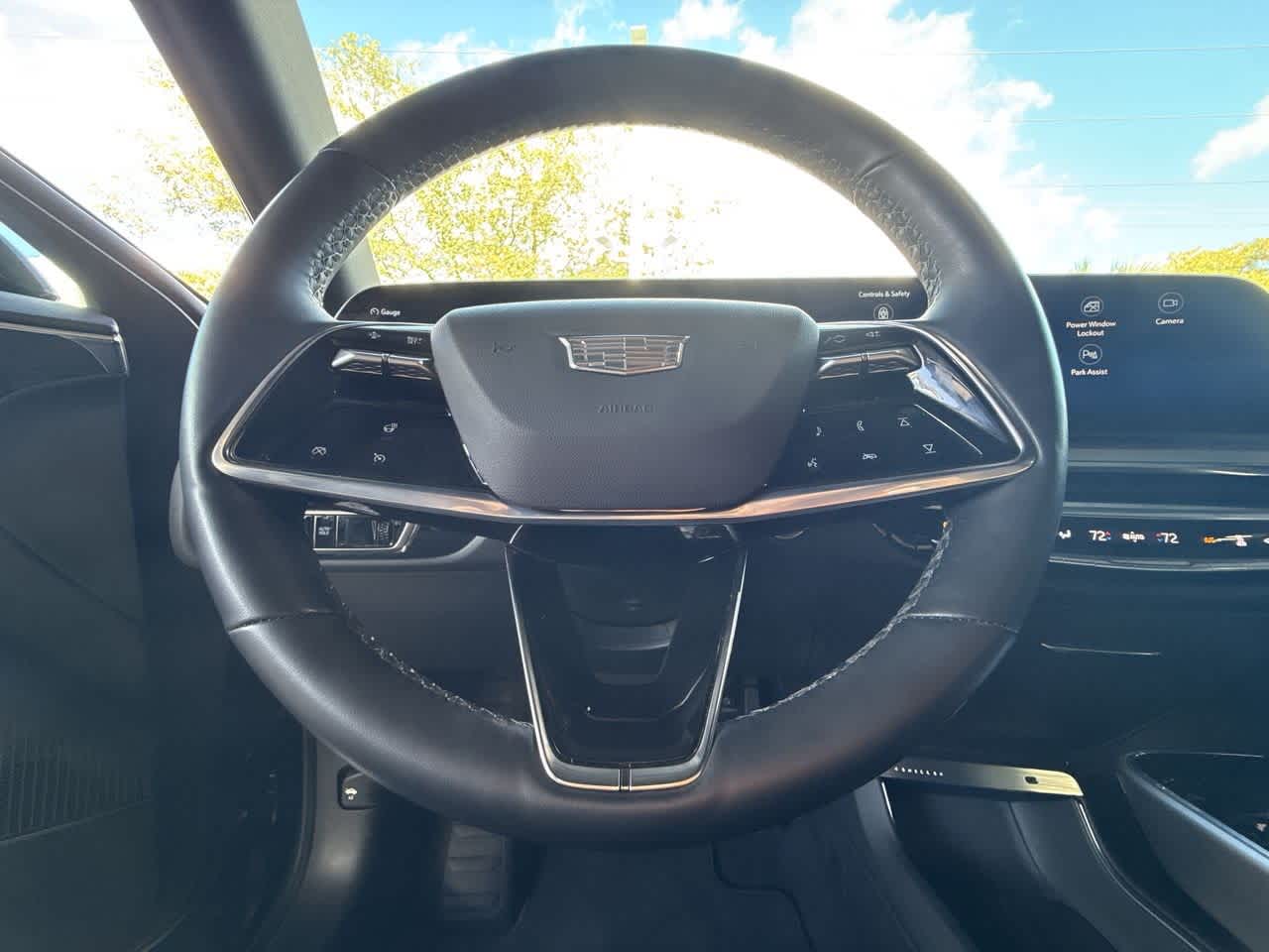 Thumbnail: 2024 Cadillac Lyriq - 15