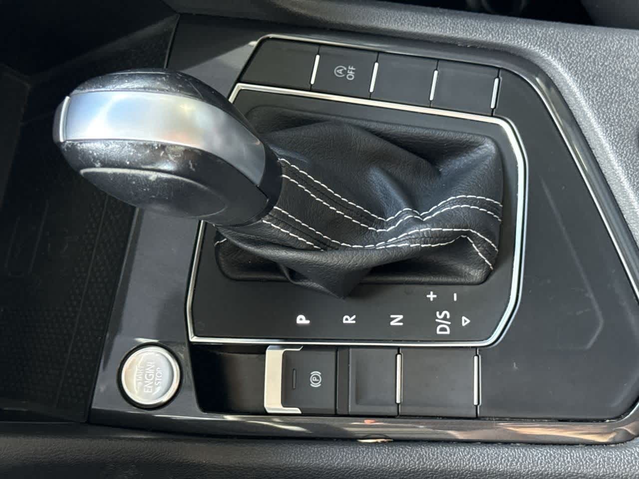 Thumbnail: 2021 Volkswagen Tiguan - 21