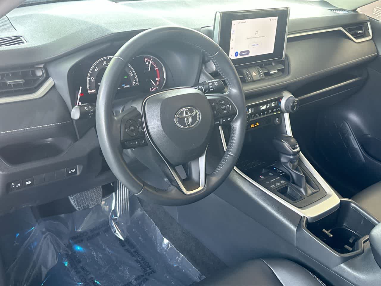 Thumbnail: 2023 Toyota RAV4 - 13