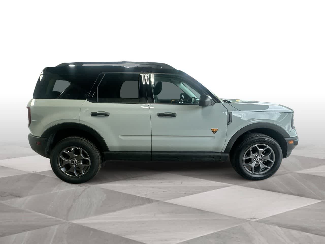 Thumbnail: 2022 Ford Bronco Sport - 9