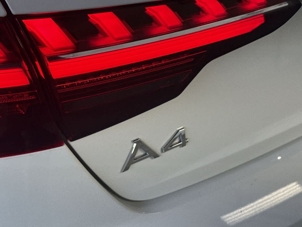 Thumbnail: 2023 Audi A4 - 10