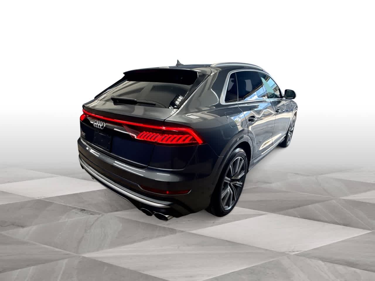 Thumbnail: 2023 Audi SQ8 - 8