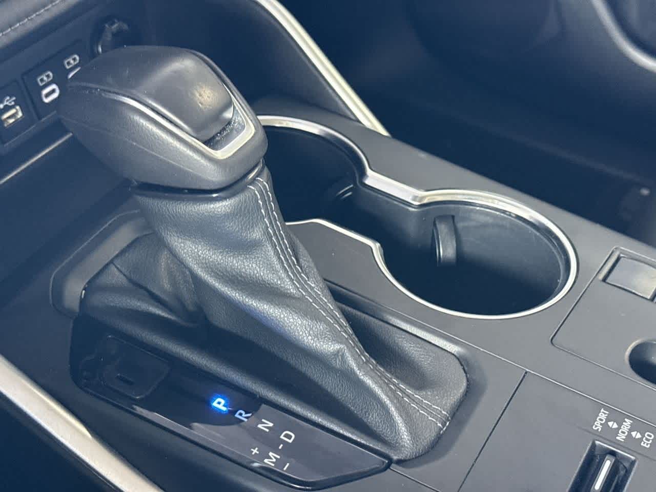 Thumbnail: 2023 Toyota Highlander - 20