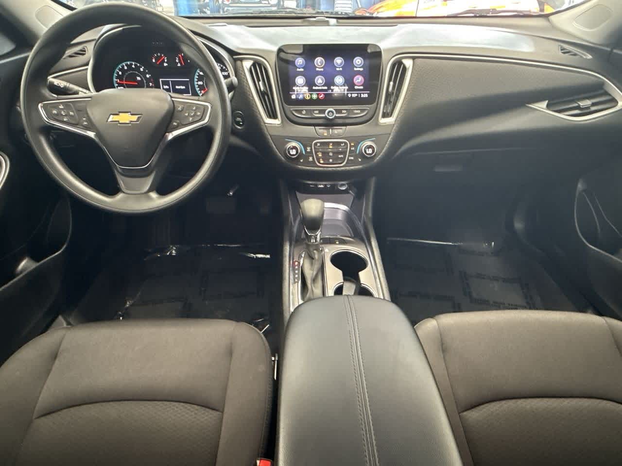 Thumbnail: 2024 Chevrolet Malibu - 23
