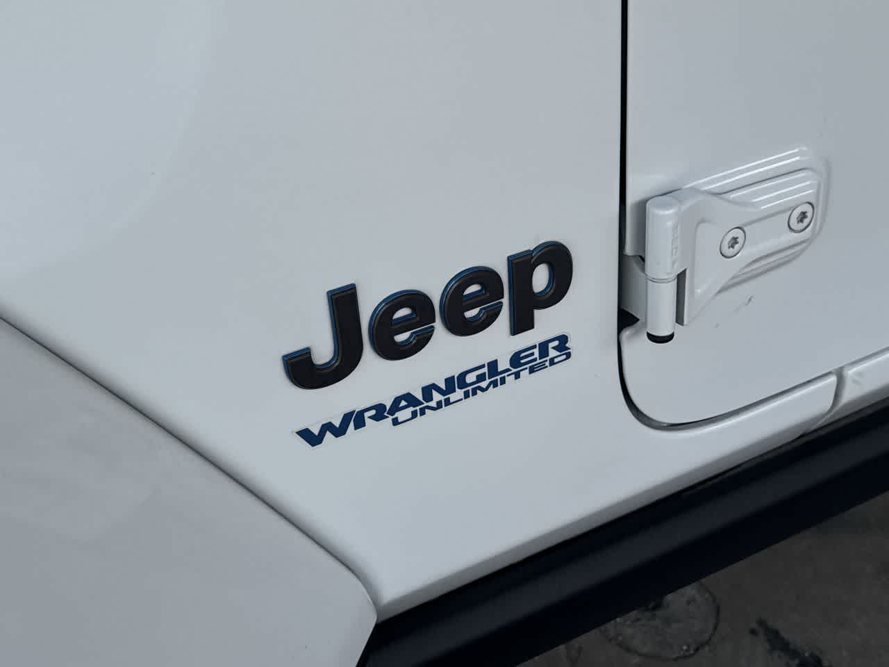 Thumbnail: 2022 Jeep Wrangler - 10