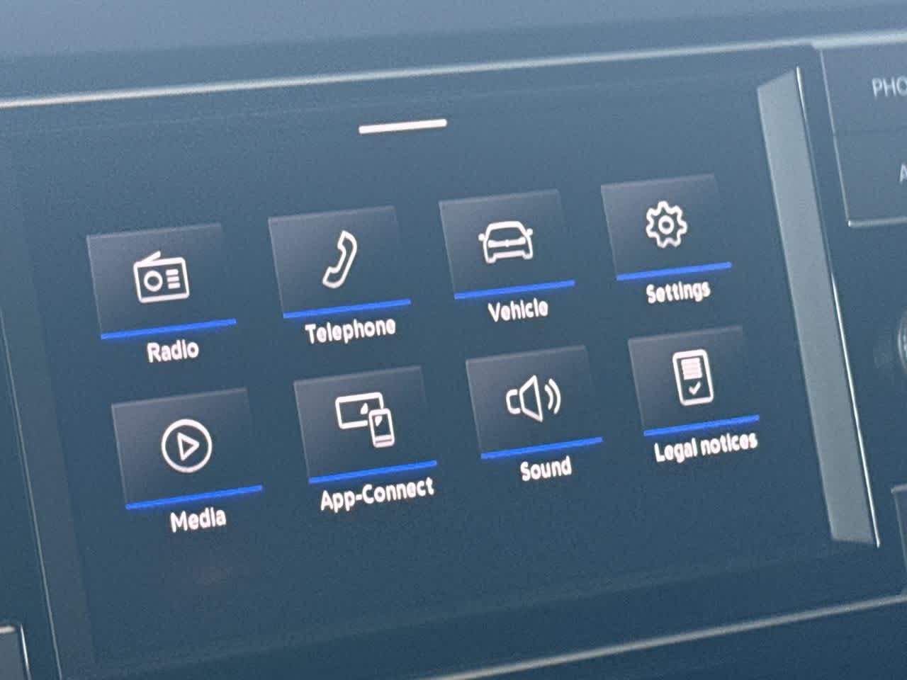 Thumbnail: 2023 Volkswagen Jetta - 18