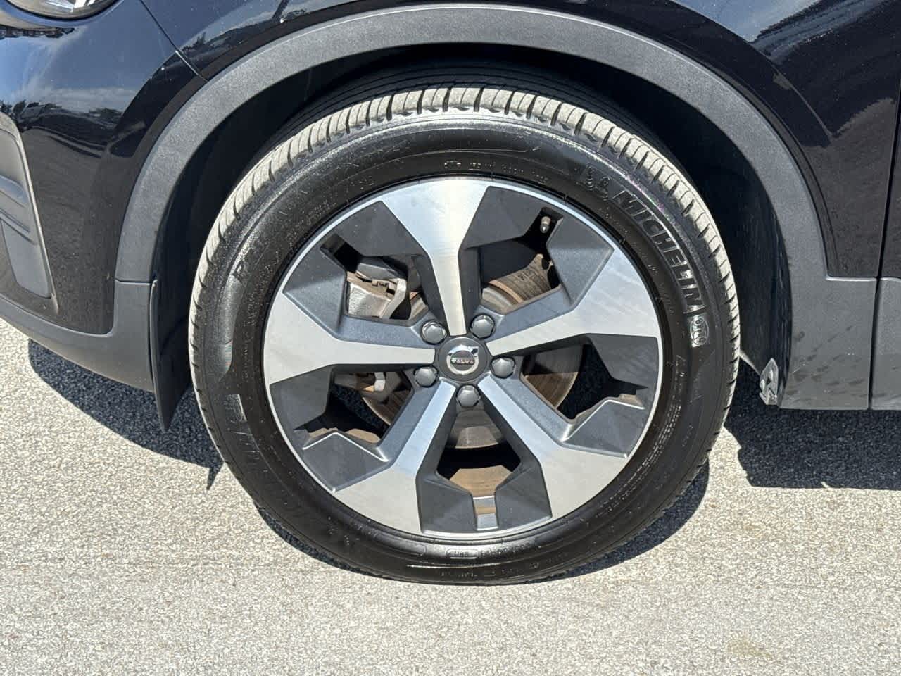 Thumbnail: 2024 Volvo XC40 - 11