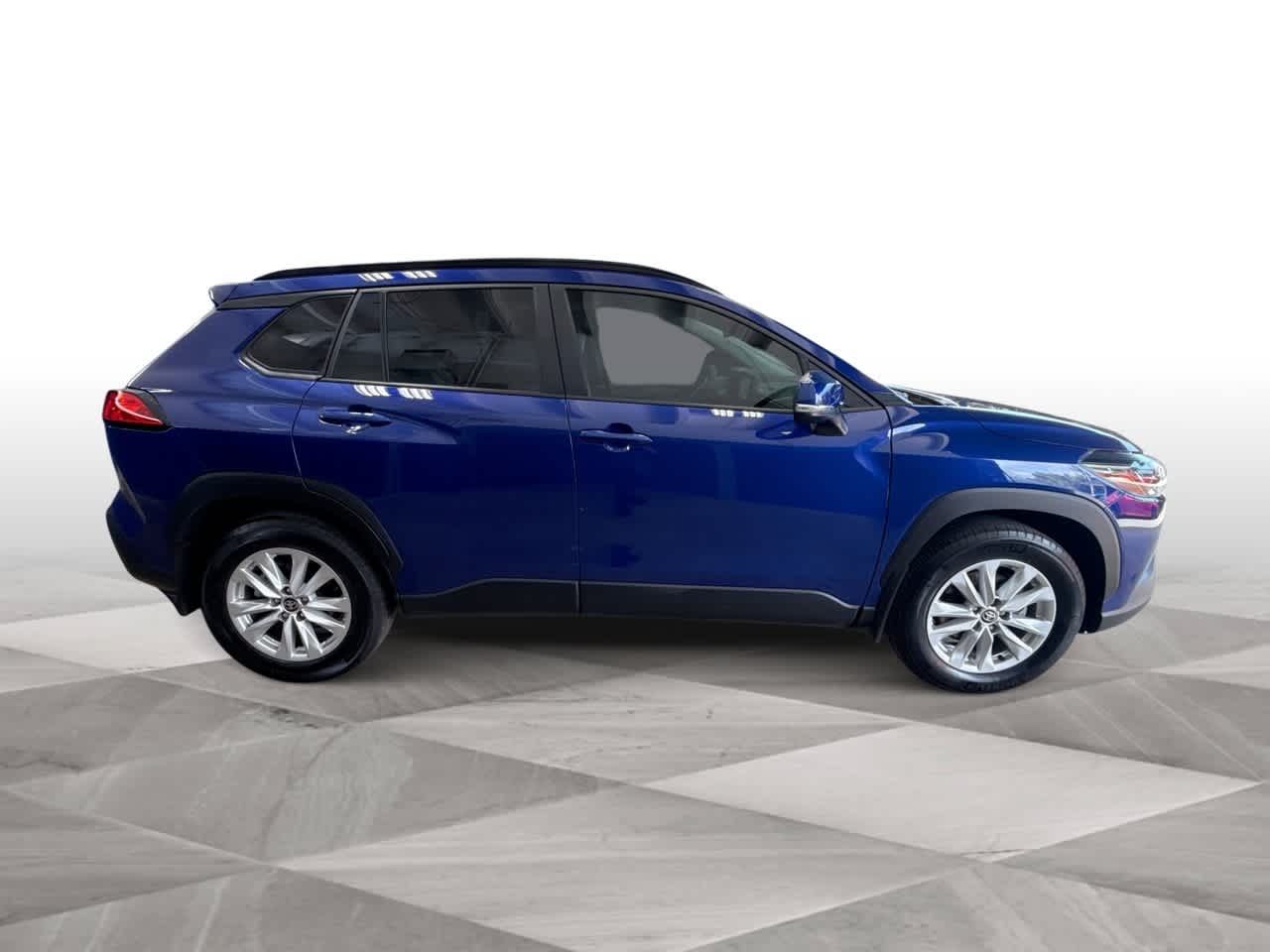 Thumbnail: 2024 Toyota Corolla Cross - 9