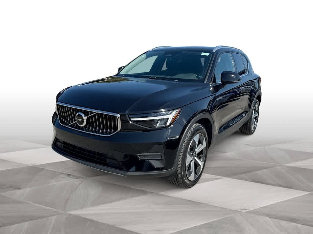 Thumbnail: 2024 Volvo XC40 - 4