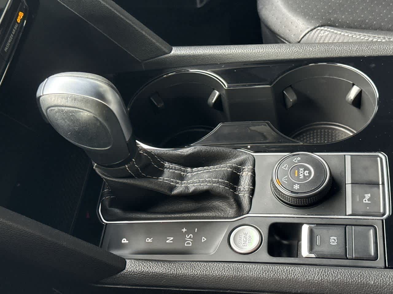 Thumbnail: 2023 Volkswagen Atlas - 21