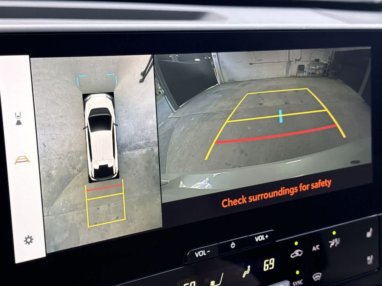 Thumbnail: 2023 Subaru Solterra - 19