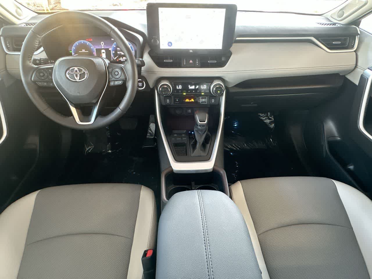 Thumbnail: 2025 Toyota RAV4 - 24