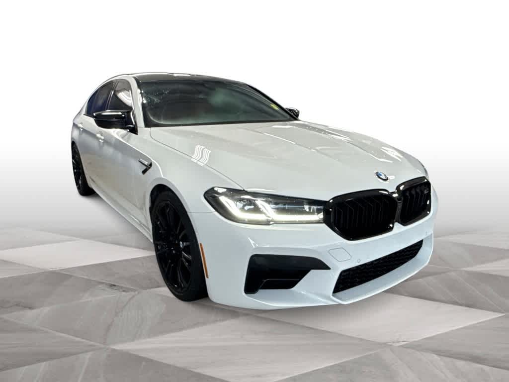 Thumbnail: 2022 BMW M5 - 2