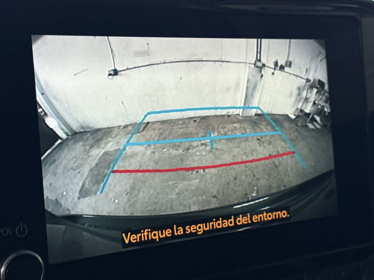 Thumbnail: 2023 Toyota Highlander - 18