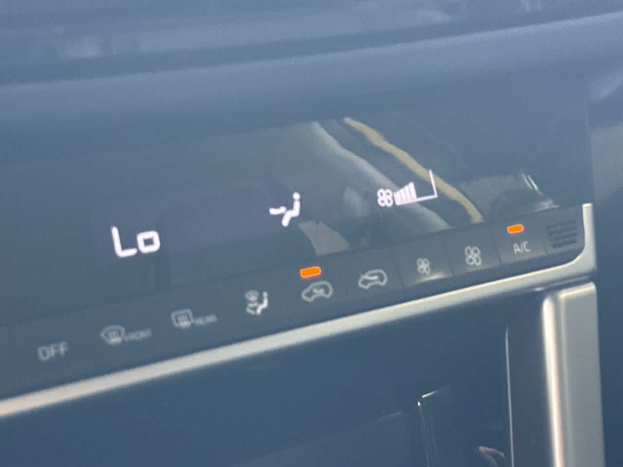 Thumbnail: 2023 Kia Seltos - 20