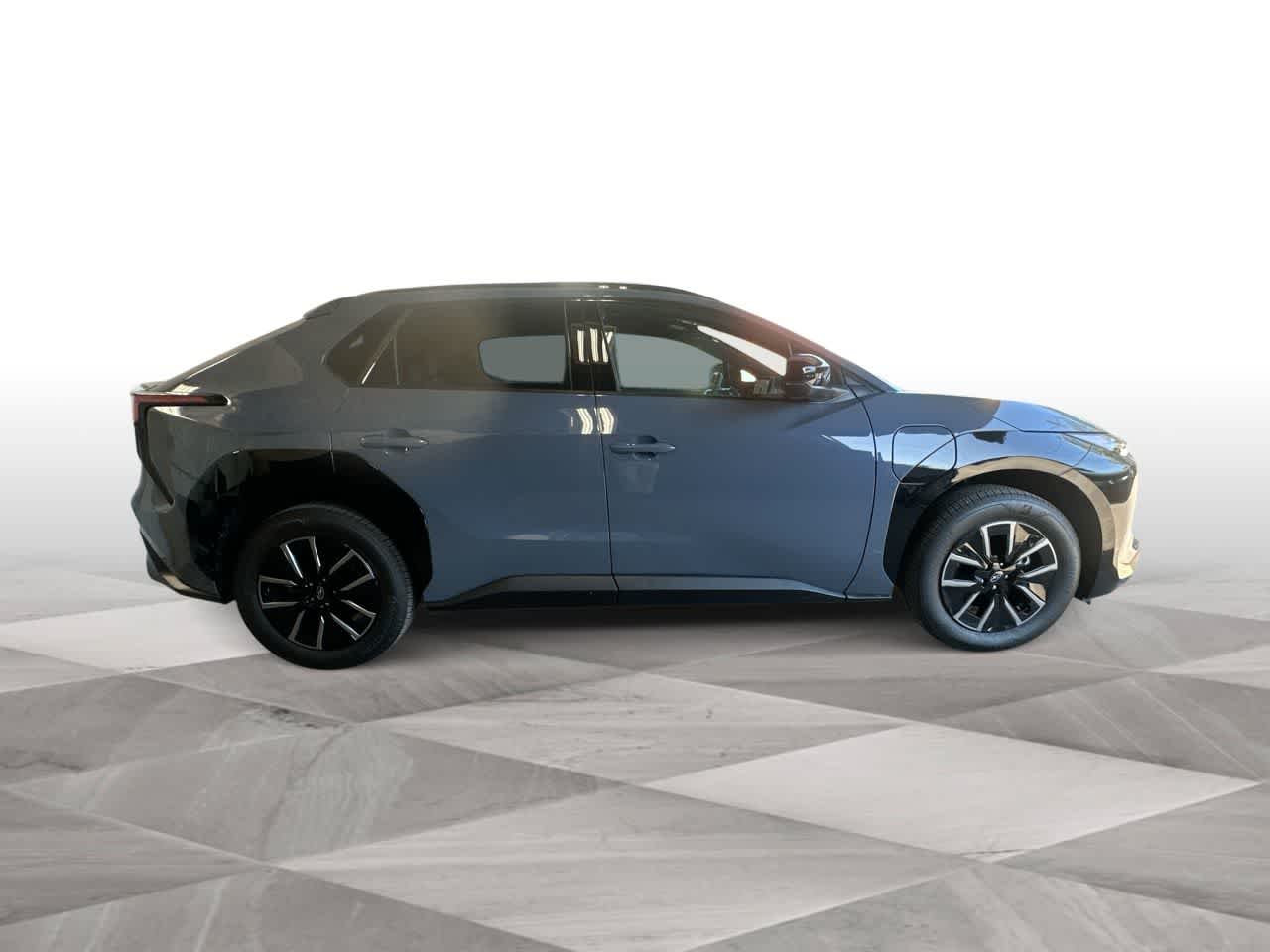 Thumbnail: 2026 Subaru Solterra - 9