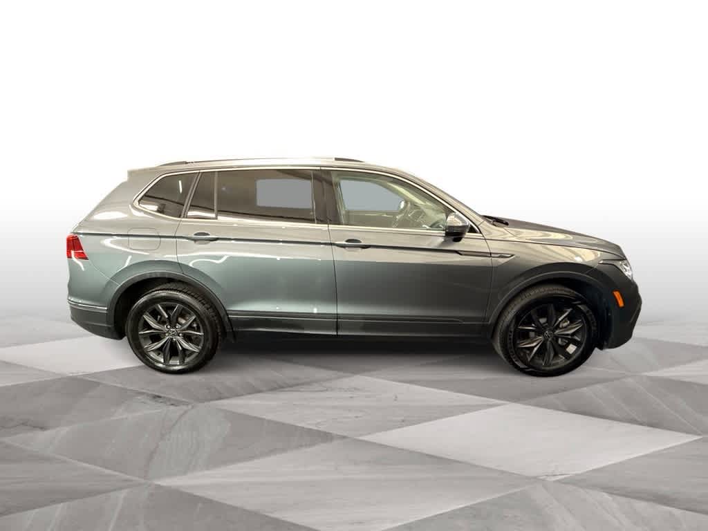 Thumbnail: 2024 Volkswagen Tiguan - 9