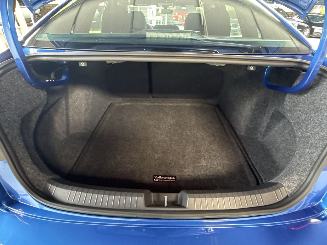 Thumbnail: 2023 Volkswagen Jetta - 25