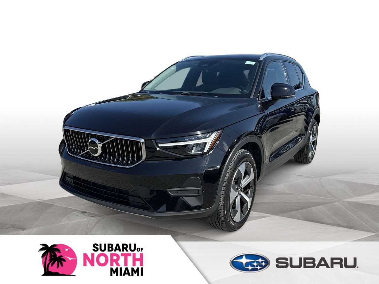 2024 Volvo XC40 B5 Core -
                  Miami, FL
