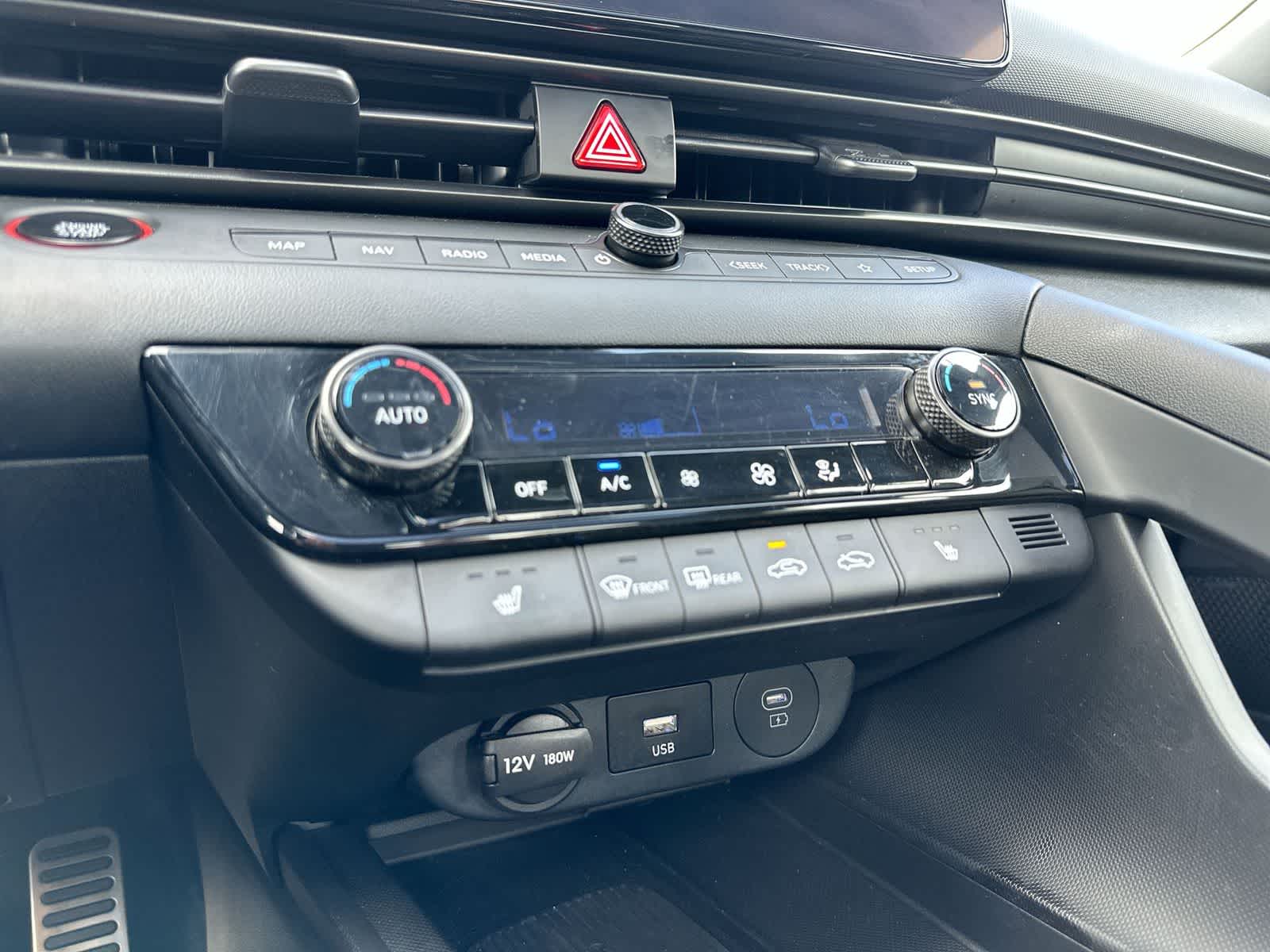 Thumbnail: 2025 Hyundai Elantra - 19