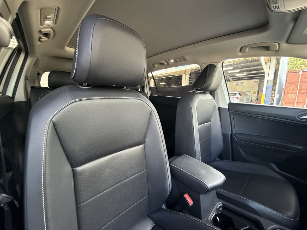 Thumbnail: 2021 Volkswagen Tiguan - 27