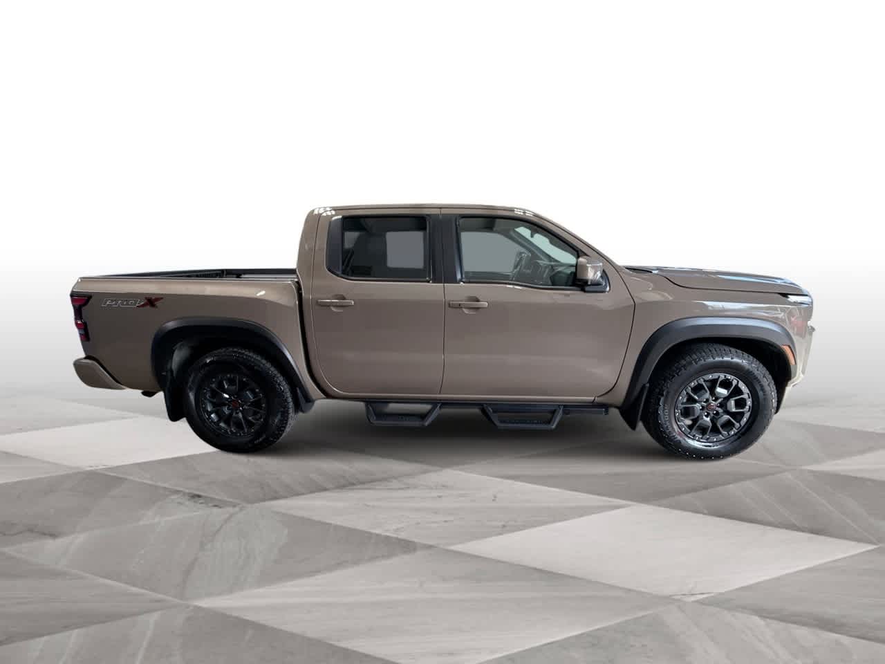 Thumbnail: 2024 Nissan Frontier - 9